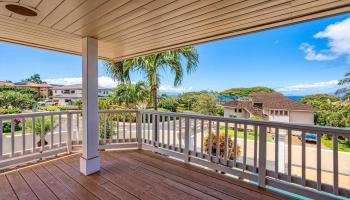 45  Iwa Pl , Lahaina home - photo 3 of 50