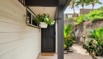 Puuone Gardens condo # 13, Wailuku, Hawaii - photo 5 of 30