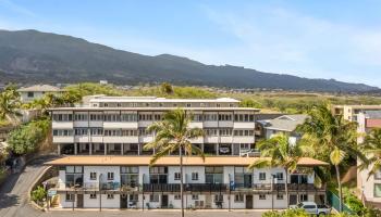 Puuone Gardens condo # 6, Wailuku, Hawaii - photo 4 of 17