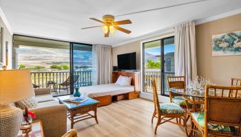Lahaina Shores condo # 202, Lahaina, Hawaii - photo 4 of 28