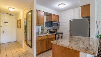 Lahaina Shores condo # 316, Lahaina, Hawaii - photo 3 of 6