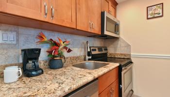 Lahaina Shores condo # 333, Lahaina, Hawaii - photo 6 of 38