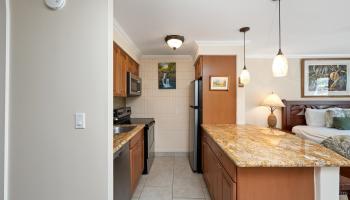 Lahaina Shores condo # 424, Lahaina, Hawaii - photo 5 of 44