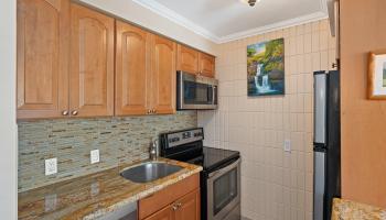 Lahaina Shores condo # 424, Lahaina, Hawaii - photo 6 of 44