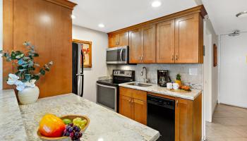 Lahaina Shores condo # 430, Lahaina, Hawaii - photo 3 of 19