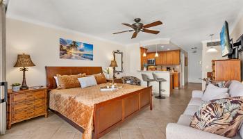 Lahaina Shores condo # 430, Lahaina, Hawaii - photo 4 of 19