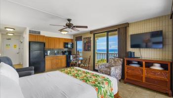 Lahaina Shores condo # 534, Lahaina, Hawaii - photo 6 of 35
