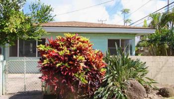 480  Waiehu Beach Rd , Wailuku home - photo 3 of 19