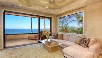 Makena Surf condo # B208, Kihei, Hawaii - photo 5 of 30 Makena Surf condo # B208, Kihei, Hawaii - photo 5 of 30
