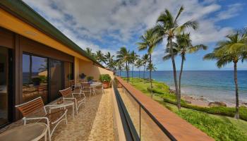Makena Surf condo # E304, Kihei, Hawaii - photo 2 of 9