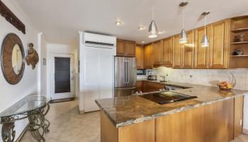 Kahana Sunset condo # A7, Lahaina, Hawaii - photo 5 of 30 Kahana Sunset condo # A7, Lahaina, Hawaii - photo 5 of 30