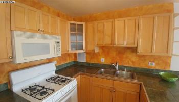 Puuone Terrace condo # 317, Wailuku, Hawaii - photo 5 of 26