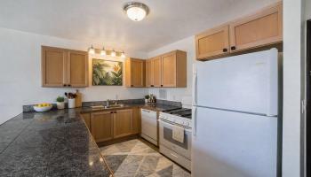 Puuone Terrace condo # 419, Wailuku, Hawaii - photo 4 of 15