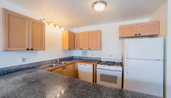 Puuone Terrace condo # 419, Wailuku, Hawaii - photo 5 of 16