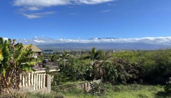 496  LihoLiho St , Wailuku home - photo 2 of 16