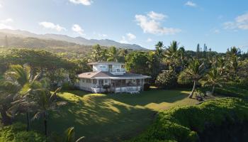 51  Kapohue Rd , Hana home - photo 2 of 50
