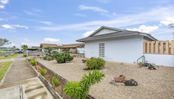 511  Kaulana St , Kahului home - photo 2 of 39