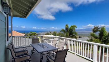 516  Polulani Dr , Wailuku home - photo 6 of 32