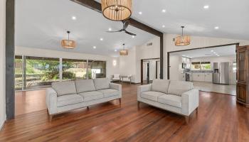 549  Honoapiilani Hwy , Wailuku home - photo 4 of 36