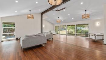 549  Honoapiilani Hwy , Wailuku home - photo 6 of 36