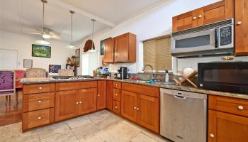 550 Kaikoo Pl , Wailuku home - photo 2 of 30 550 Kaikoo Pl , Wailuku home - photo 2 of 30