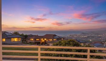 571  Alu Rd Wailuku, Wailuku home - photo 2 of 49