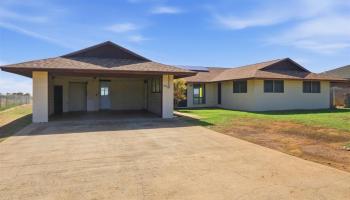 572  Liholiho St , Wailuku home - photo 6 of 44