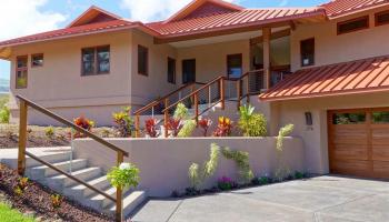 576  Kumulani Dr , Maui Meadows home - photo 3 of 30