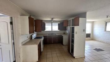 592  Onehee Ave , Kahului home - photo 3 of 11