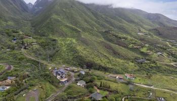 60  Huapala Pl Manalua Nui, Lahaina home - photo 2 of 50