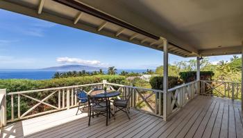 60  Huapala Pl Launiupoko, Lahaina home - photo 3 of 50