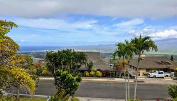 632  Maalahi St Wailuku Heights, Wailuku home - photo 2 of 28