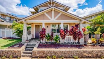 637  Hoe Kawele Ln , Lahaina home - photo 2 of 45