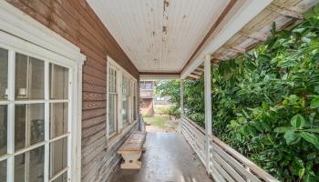 658  Waiehu Beach Rd Paukukalo  Waiehu, Wailuku home - photo 3 of 37