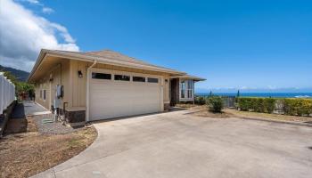 67  Kinohi Loa Loop Wailuku, Wailuku home - photo 2 of 46