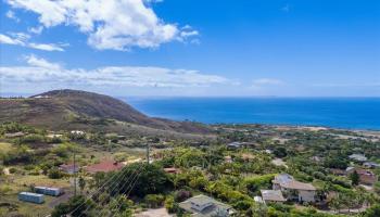 676  Kai Hele Ku St Launiupoko, Lahaina home - photo 4 of 45