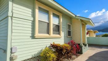 677  Linekona Pl , Wailuku home - photo 3 of 27