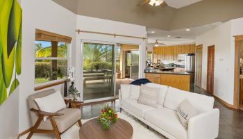 68  Awaiku St Launiupoko, Lahaina home - photo 3 of 33