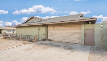 681  Molokai Akau St , Kahului home - photo 2 of 30