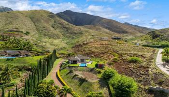 70  Iliahi Way Launiupoko, Lahaina home - photo 4 of 50