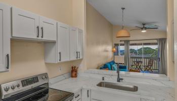Iao Parkside IV-A condo # 35-202, Wailuku, Hawaii - photo 4 of 34