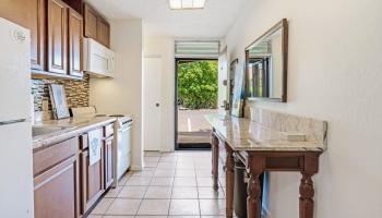 Kihei Bay Surf condo # B-120, Kihei, Hawaii - photo 5 of 24