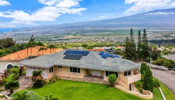715  Uluhea Way Wailuku Heights, Wailuku home - photo 3 of 50