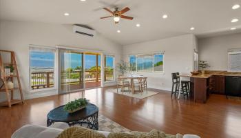 75  Mo'olu Cir , Wailuku home - photo 4 of 36