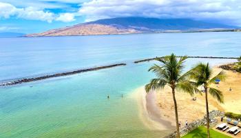 Menehune Shores condo # 403, Kihei, Hawaii - photo 3 of 25