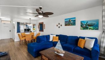 Menehune Shores condo # 405, Kihei, Hawaii - photo 2 of 39