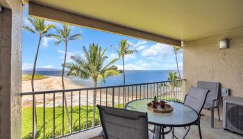 Menehune Shores condo # 419, Kihei, Hawaii - photo 1 of 33