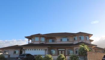 80  Nano St Kaahumanu Shopping Center,  home - photo 1 of 35