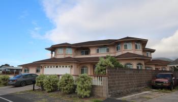 80  Nano St Kaahumanu Shopping Center, Kahului home - photo 2 of 35