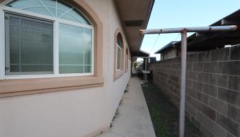 80  Nano St Kaahumanu Shopping Center, Kahului home - photo 5 of 35